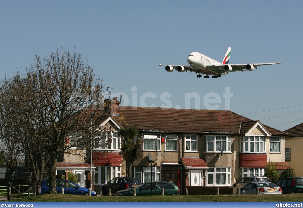 A6-EDK, Airbus A380-800, Emirates