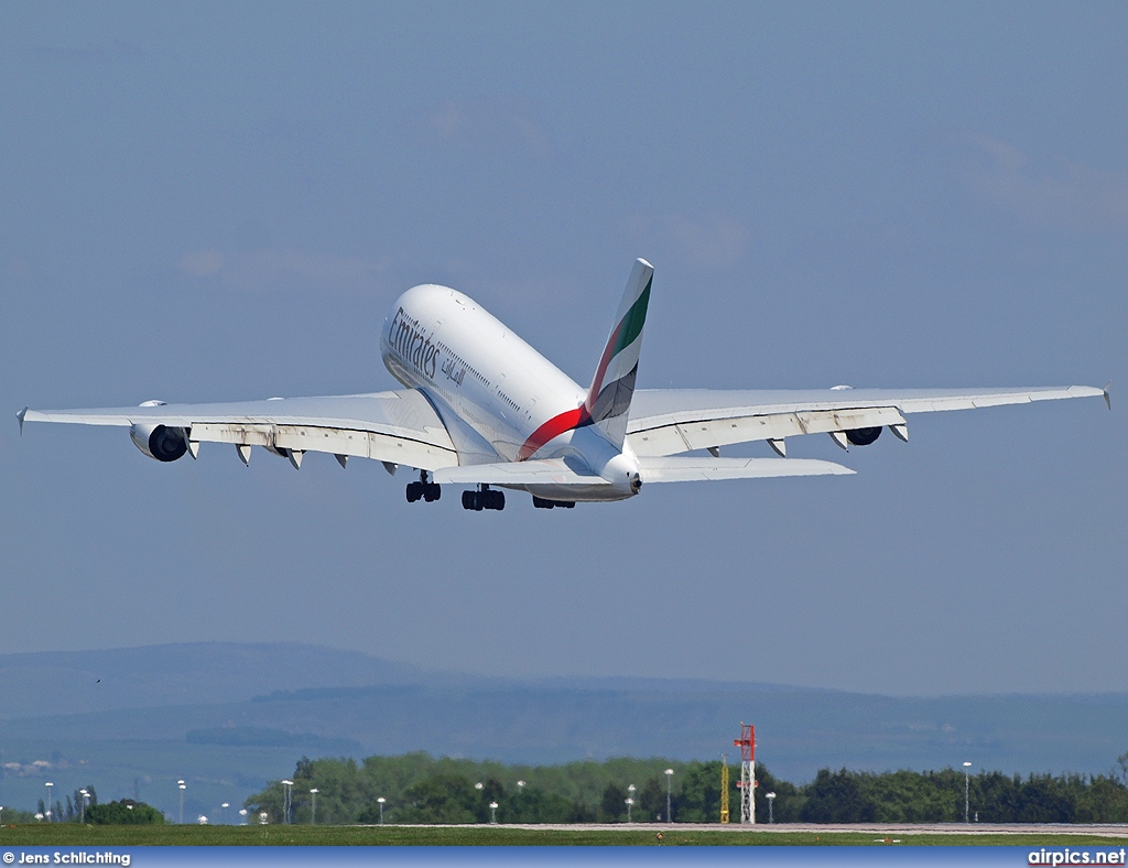 A6-EDN, Airbus A380-800, Emirates