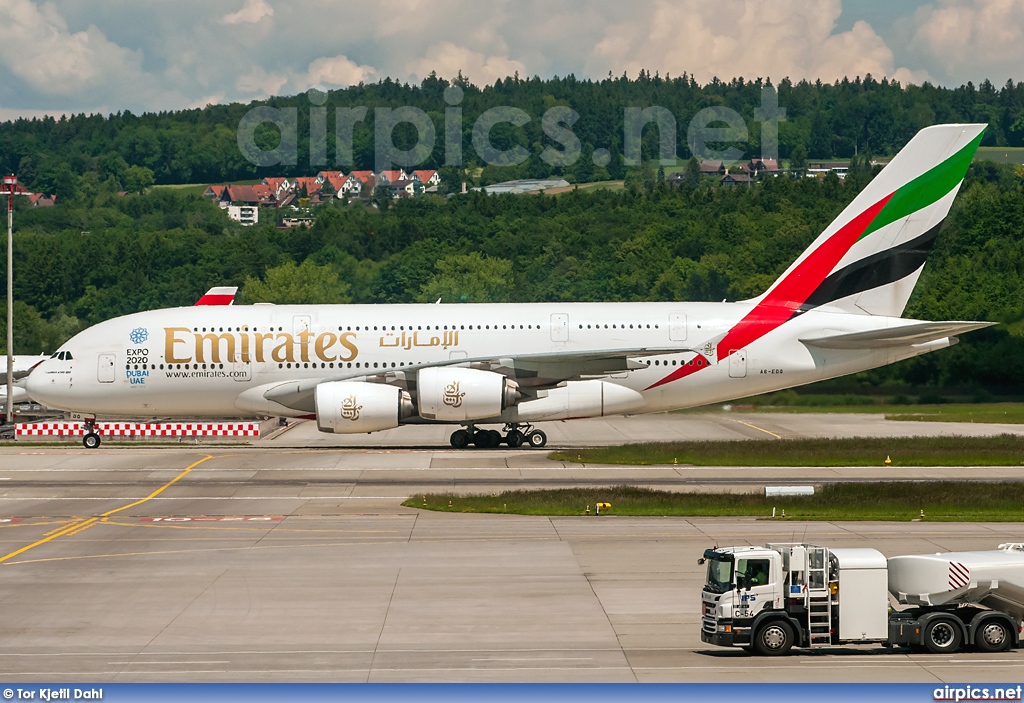 A6-EDQ, Airbus A380-800, Emirates