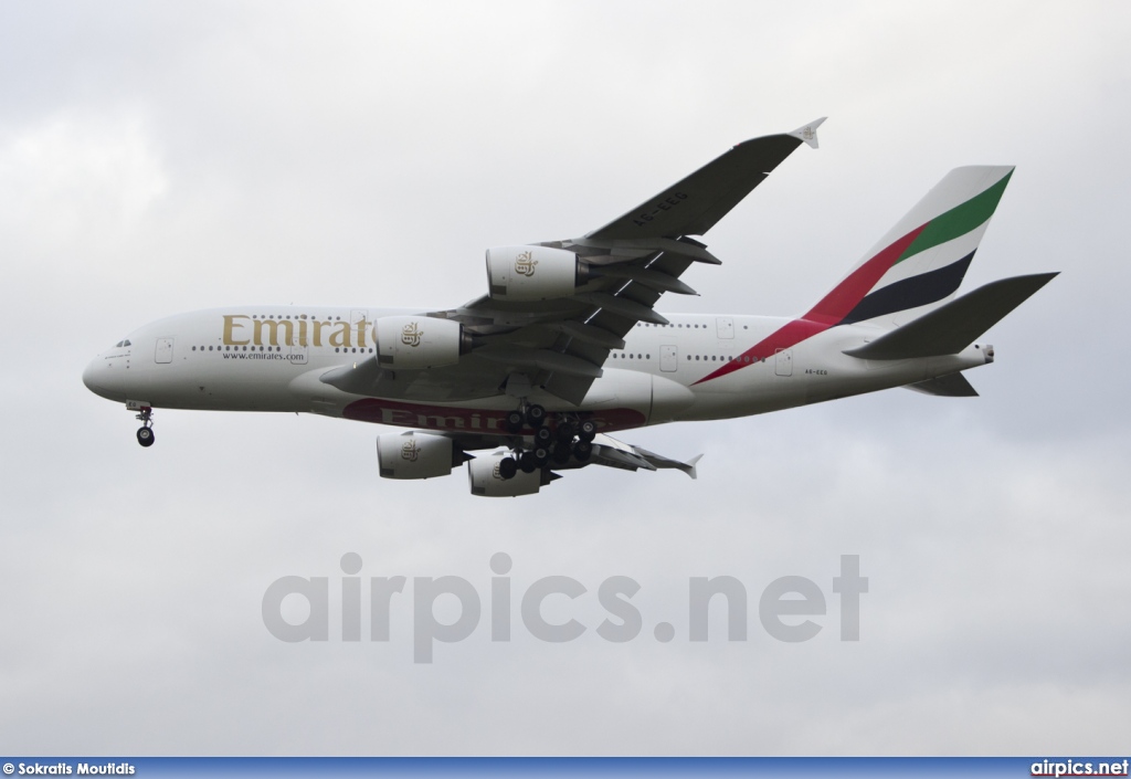 A6-EEG, Airbus A380-800, Emirates