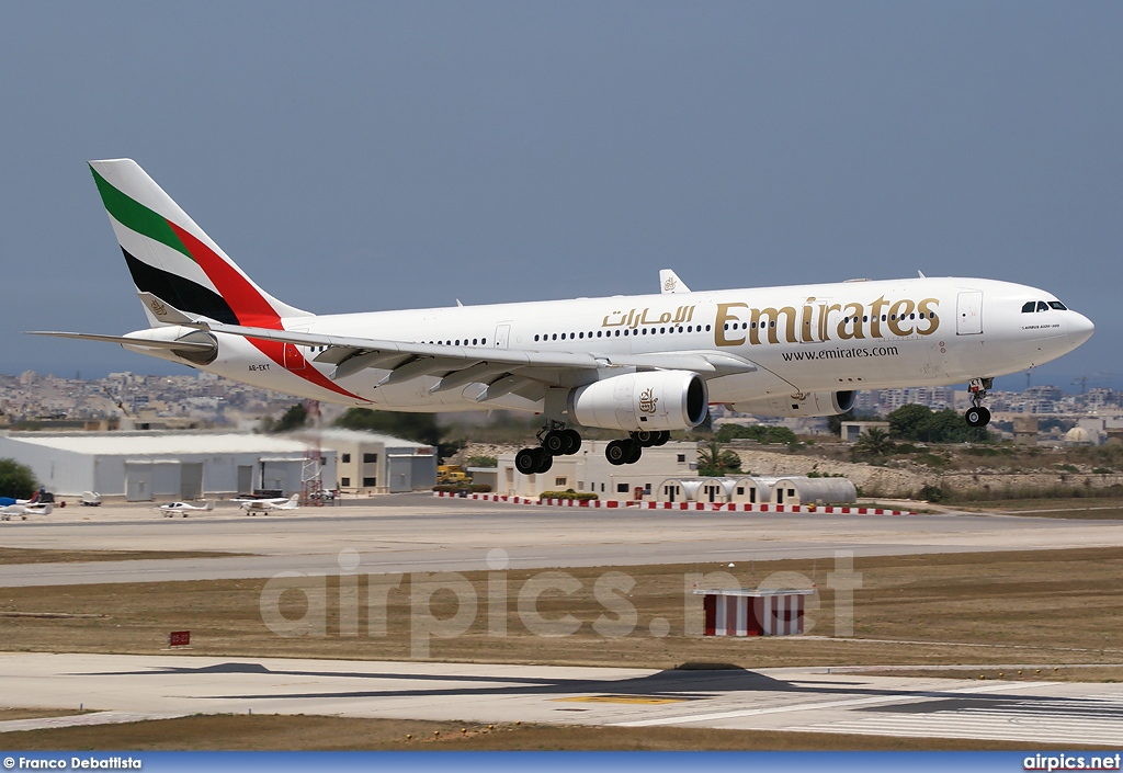 A6-EKT, Airbus A330-200, Emirates