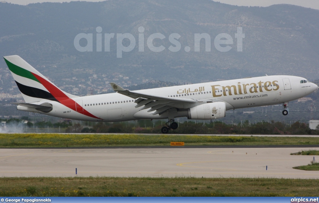 A6-EKT, Airbus A330-200, Emirates