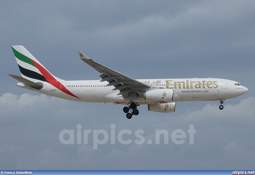 A6-EKU, Airbus A330-200, Emirates