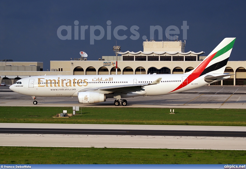 A6-EKV, Airbus A330-200, Emirates