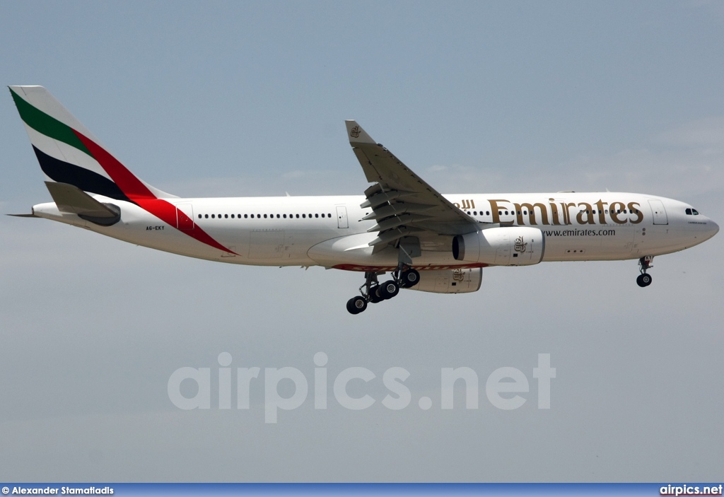 A6-EKY, Airbus A330-200, Emirates