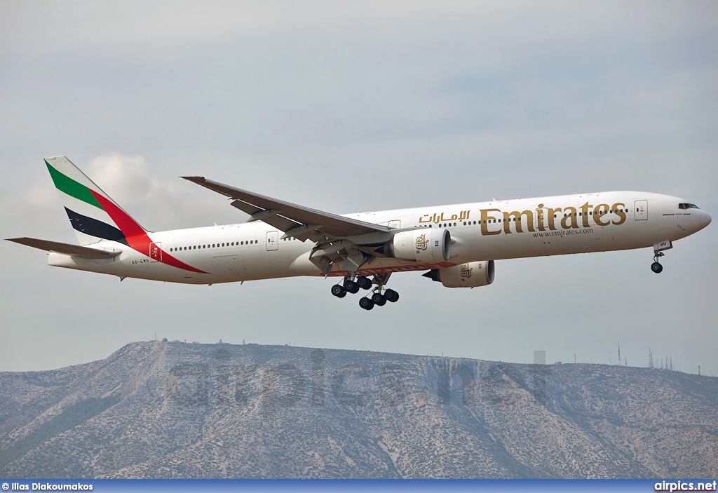 A6-EMN, Boeing 777-300, Emirates