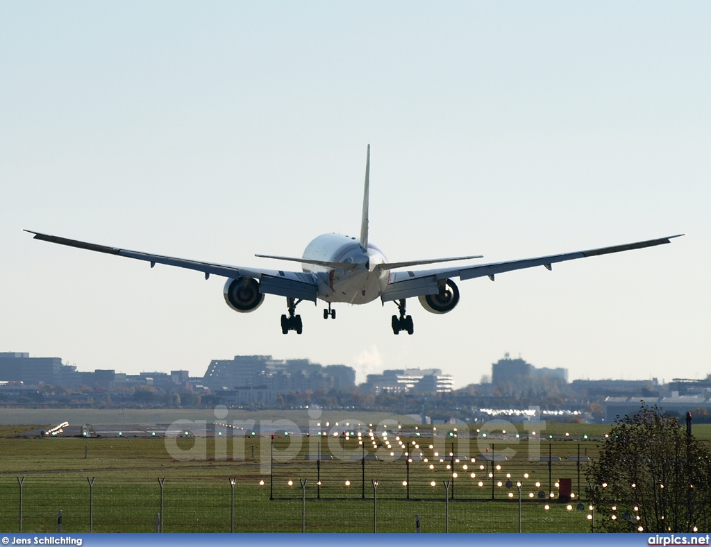 A6-EMN, Boeing 777-300, Emirates