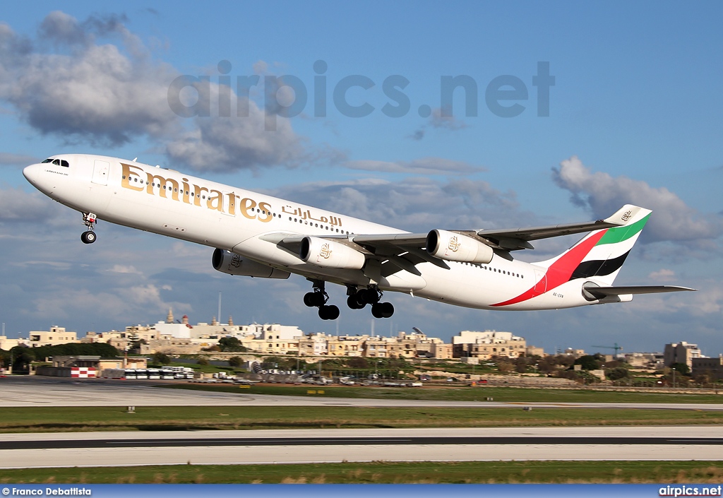 A6-ERN, Airbus A340-300, Emirates