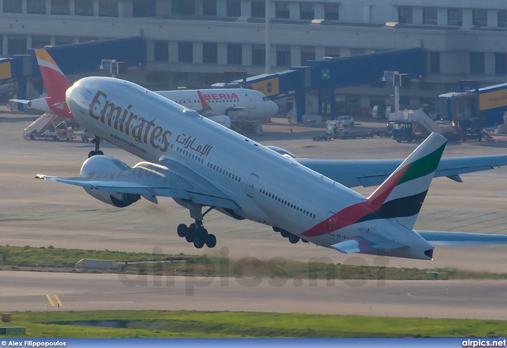 A6-EWC, Boeing 777-200LR, Emirates