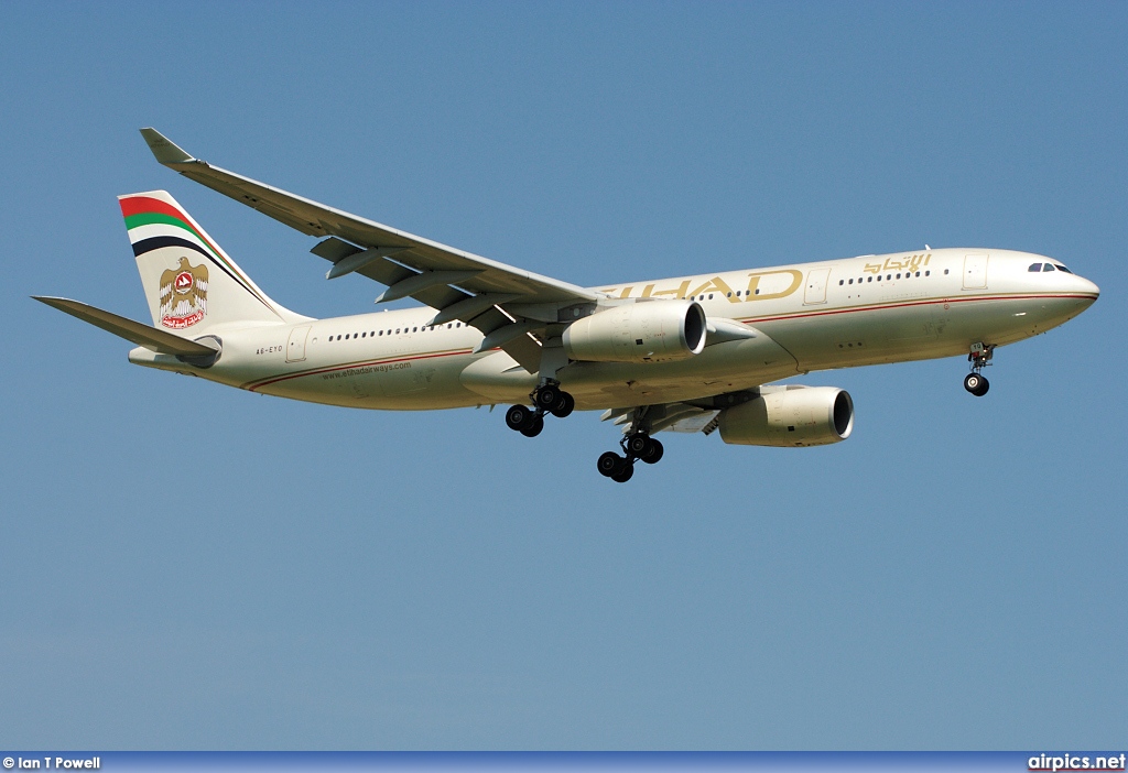 A6-EYD, Airbus A330-200, Etihad Airways