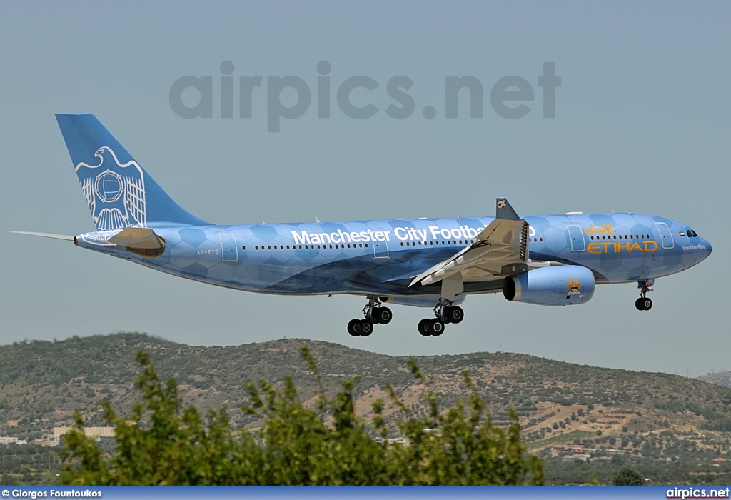 A6-EYE, Airbus A330-200, Etihad Airways