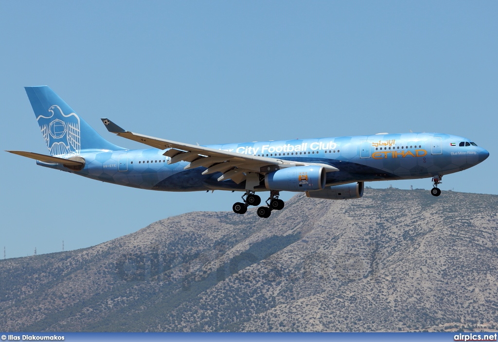 A6-EYE, Airbus A330-200, Etihad Airways