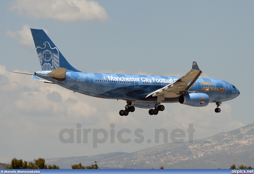 A6-EYE, Airbus A330-200, Etihad Airways