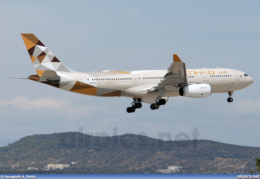 A6-EYF, Airbus A330-200, Etihad Airways