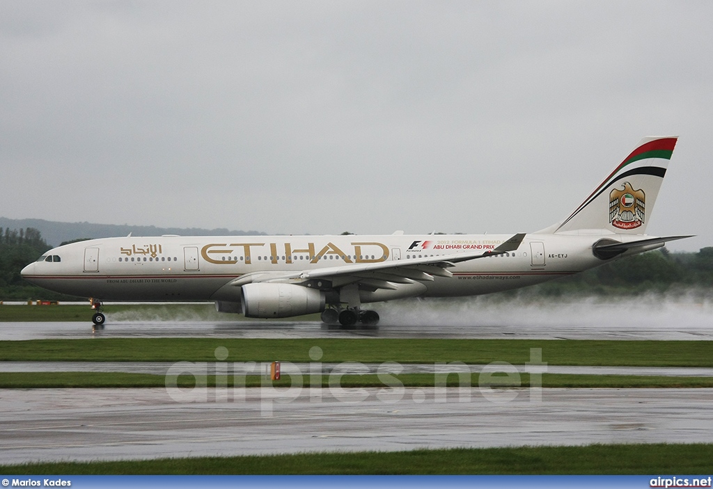 A6-EYJ, Airbus A330-200, Etihad Airways