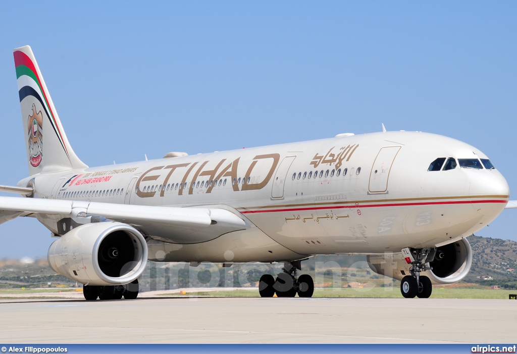 A6-EYL, Airbus A330-200, Etihad Airways