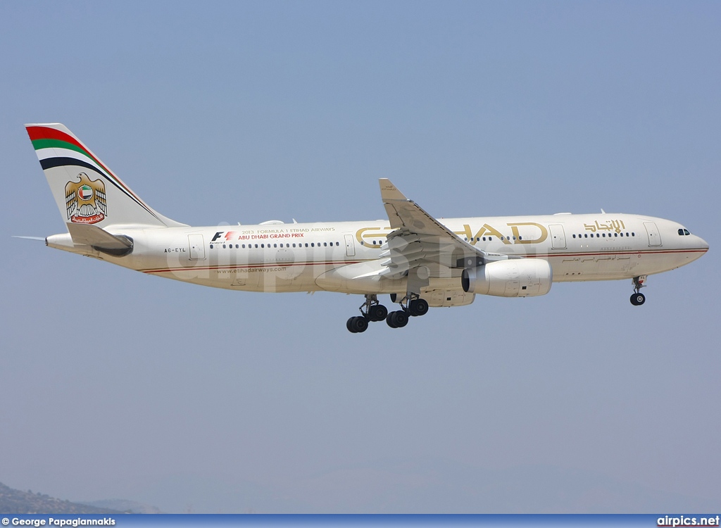 A6-EYL, Airbus A330-200, Etihad Airways