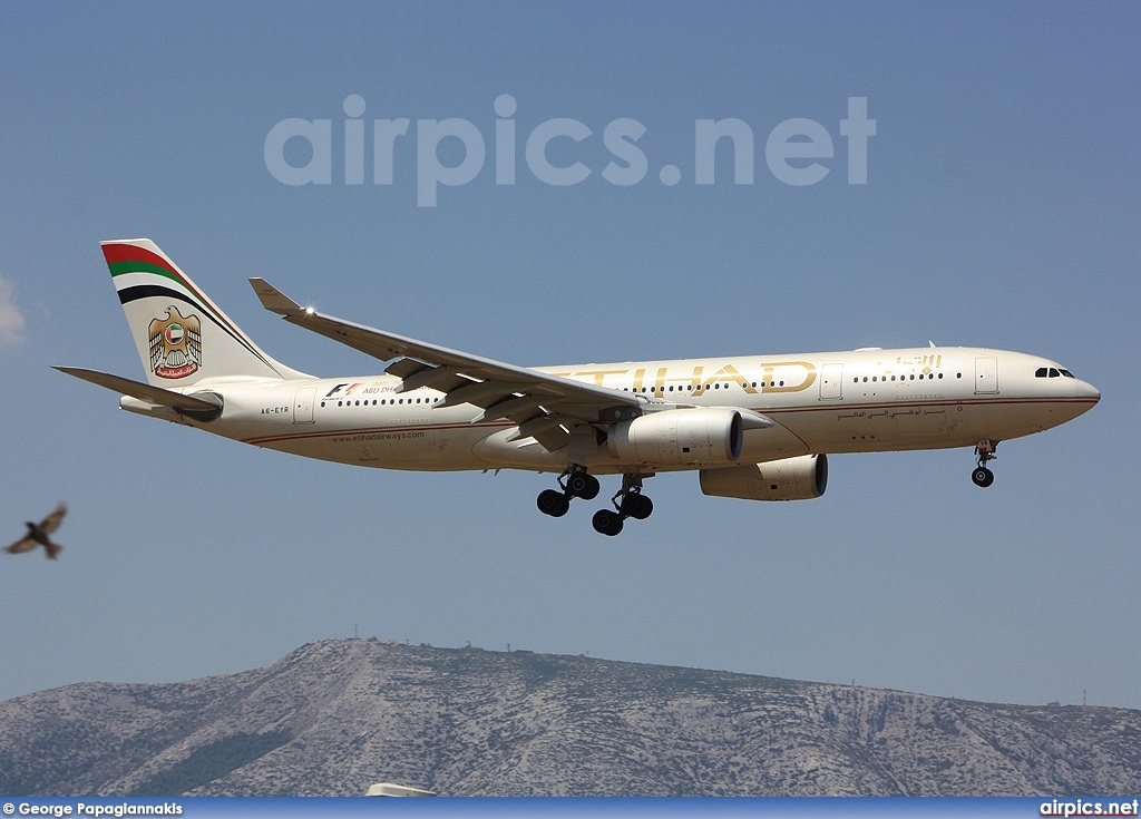 A6-EYR, Airbus A330-200, Etihad Airways