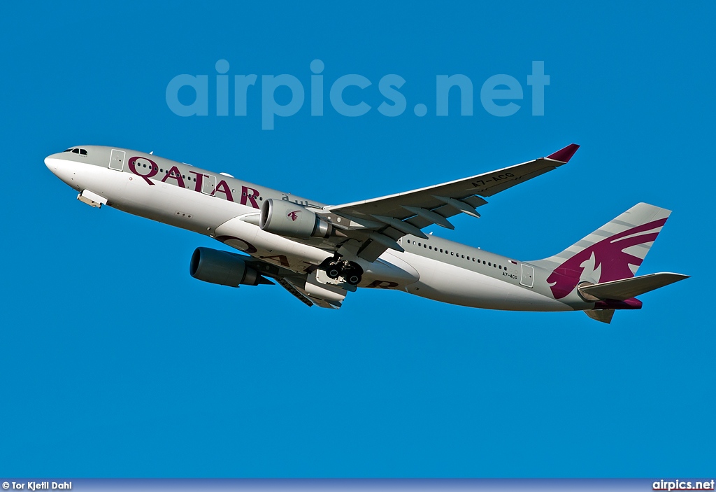 A7-ACG, Airbus A330-200, Qatar Airways