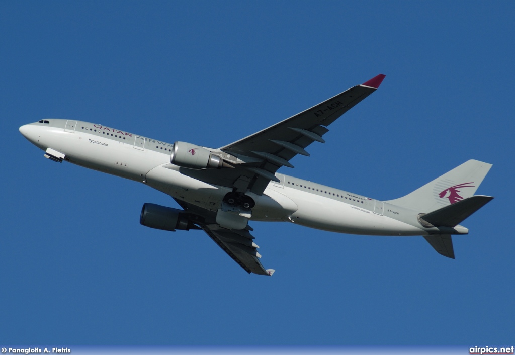 A7-ACH, Airbus A330-200, Qatar Airways