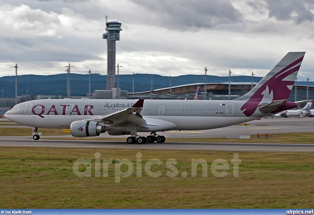 A7-ACL, Airbus A330-200, Qatar Airways