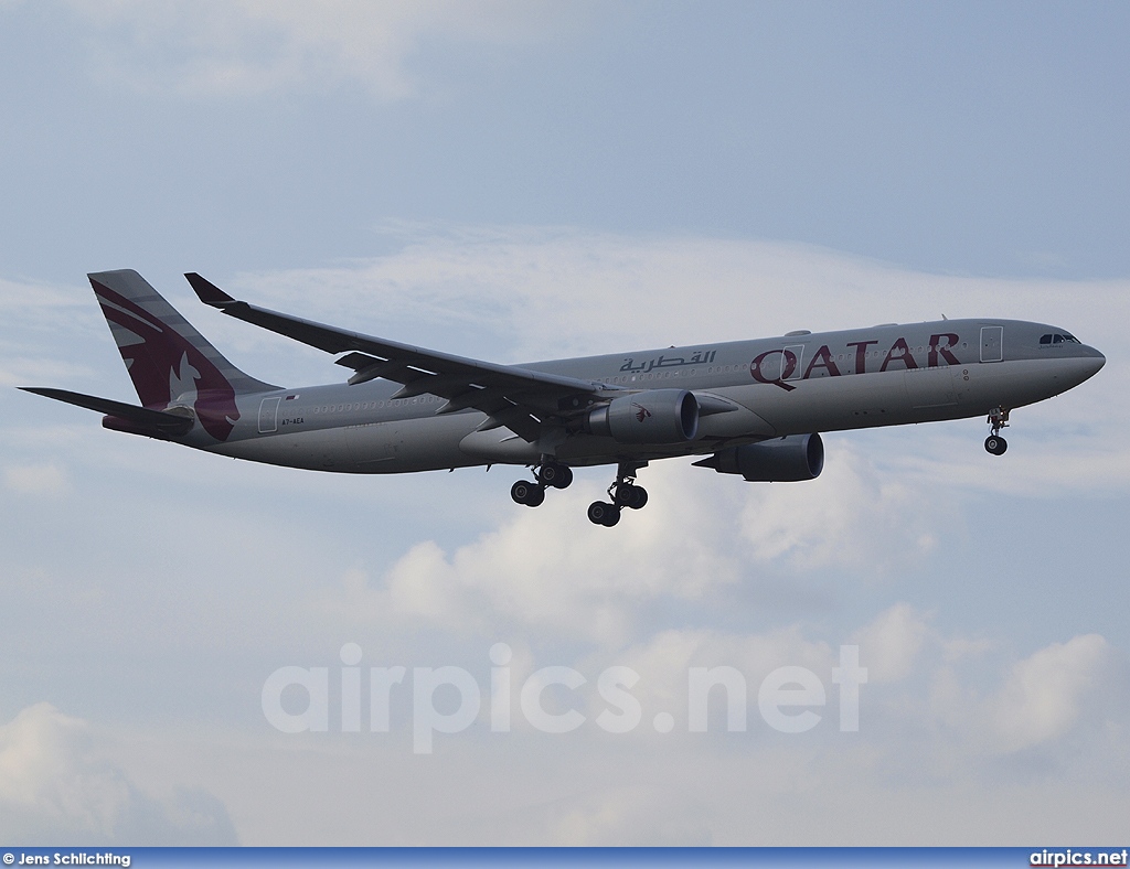 A7-AEA, Airbus A330-300, Qatar Airways