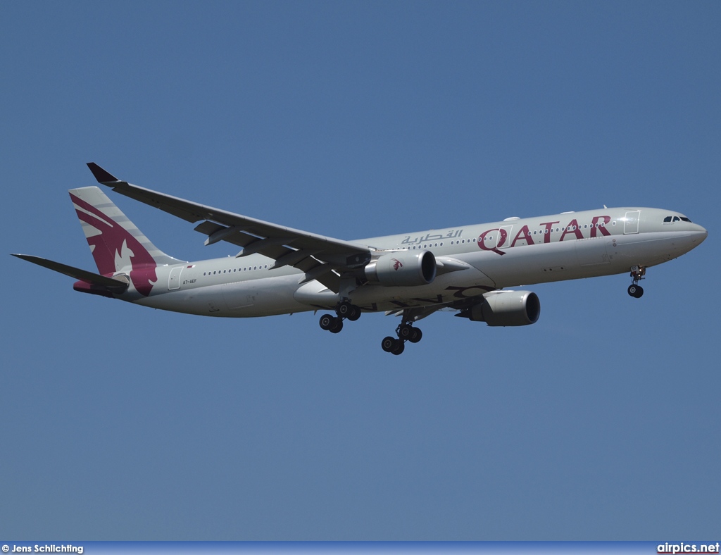 A7-AEF, Airbus A330-300, Qatar Airways