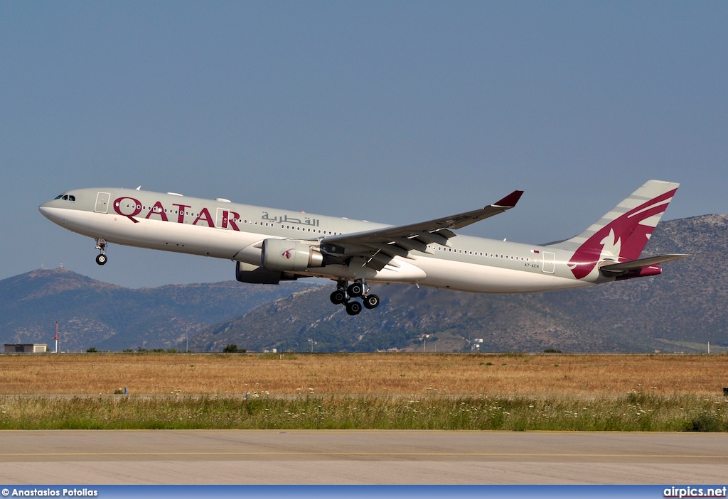 A7-AEN, Airbus A330-300, Qatar Airways