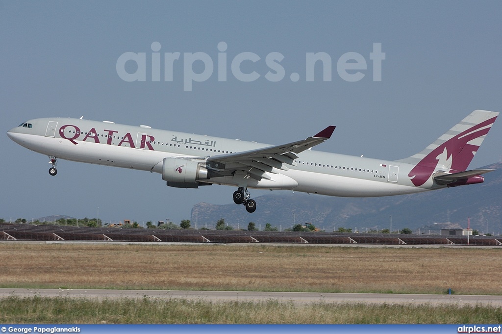 A7-AEN, Airbus A330-300, Qatar Airways