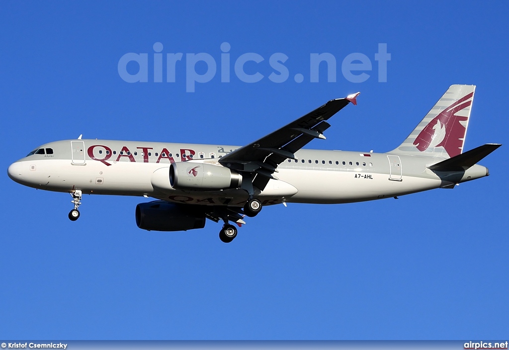 A7-AHL, Airbus A320-200, Qatar Airways