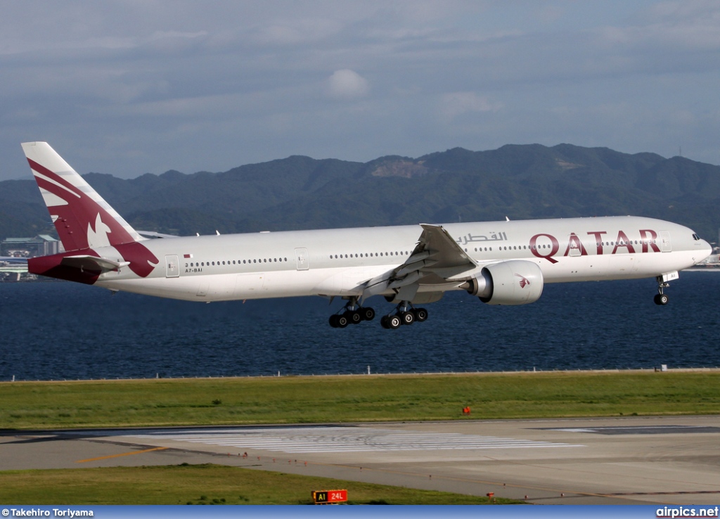A7-BAI, Boeing 777-300ER, Qatar Airways