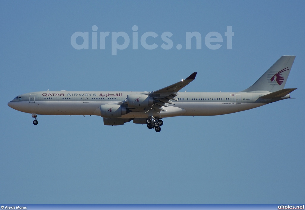 A7-HHH, Airbus A340-500, Qatar Airways