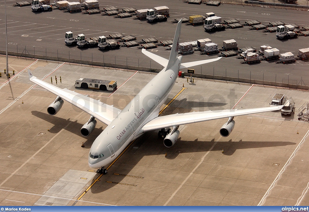 A7-HHK, Airbus A340-200, Qatar Airways