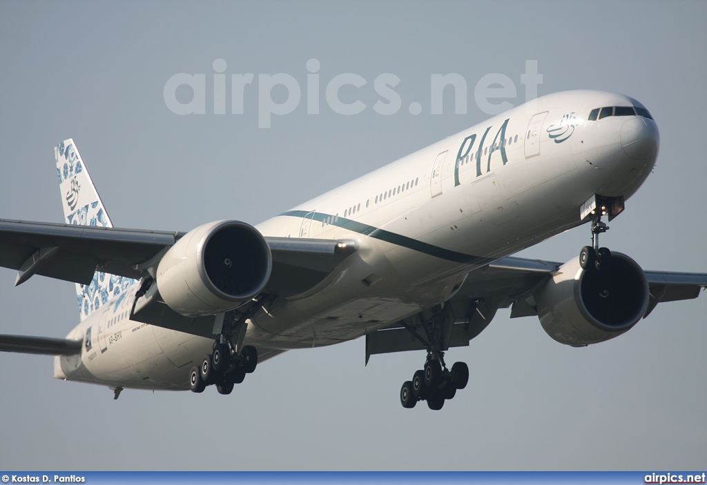 AP-BHV, Boeing 777-300ER, Pakistan International Airlines (PIA)