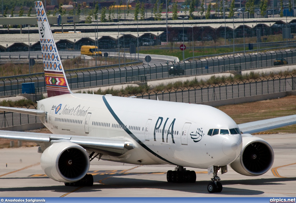 AP-BHX, Boeing 777-200ER, Pakistan International Airlines (PIA)