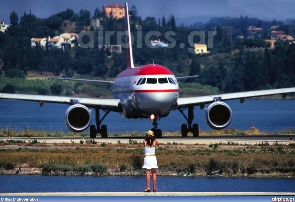 Airbus A320-200, LTU International Airways