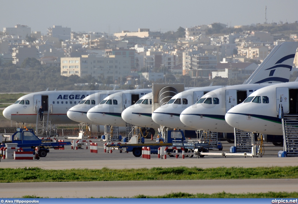 Airbus A320-200, Olympic Air