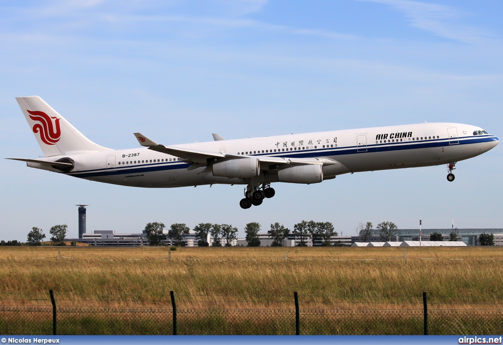 B-2387, Airbus A340-300, Air China