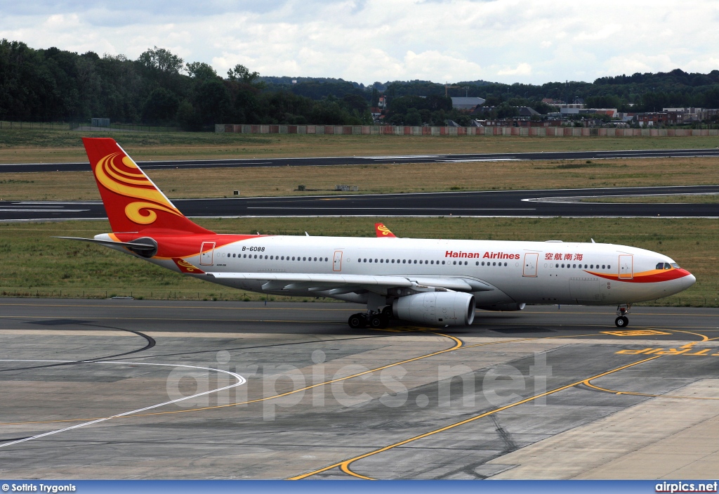 B-6088, Airbus A330-200, Hainan Airlines