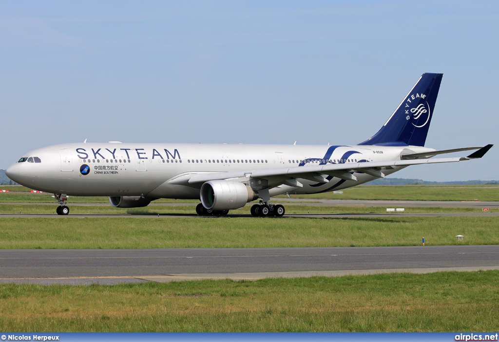 B-6528, Airbus A330-200, China Southern Airlines