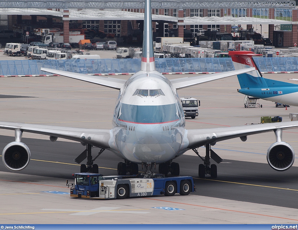 B-HOW, Boeing 747-400, Cathay Pacific