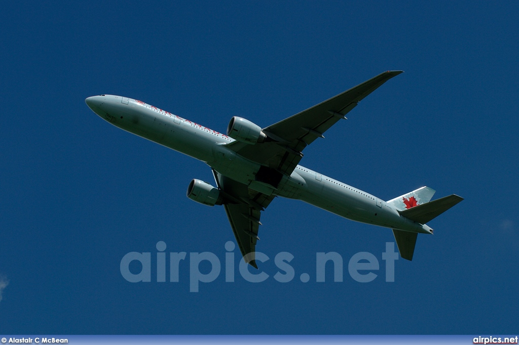 C-FITL, Boeing 777-300ER, Air Canada