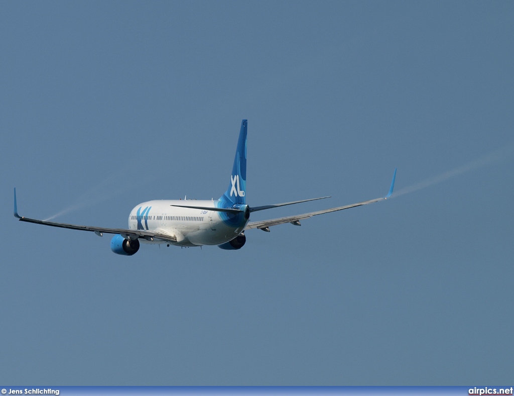 C-GOAF, Boeing 737-800, XL Airways