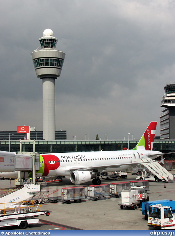 CS-TNB, Airbus A320-200, TAP Portugal