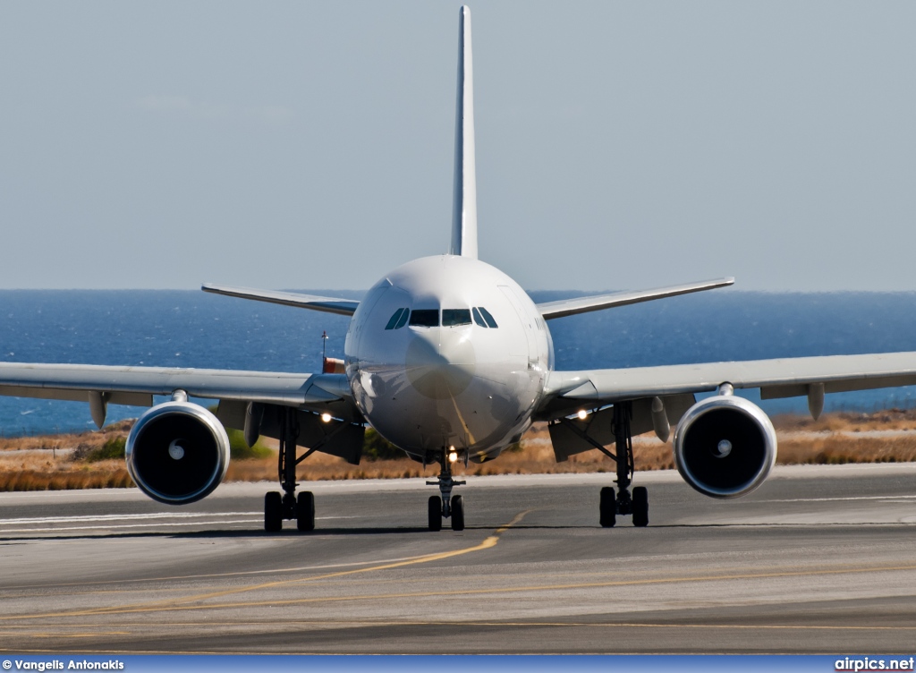 CS-TQV, Airbus A310-300, White Airways