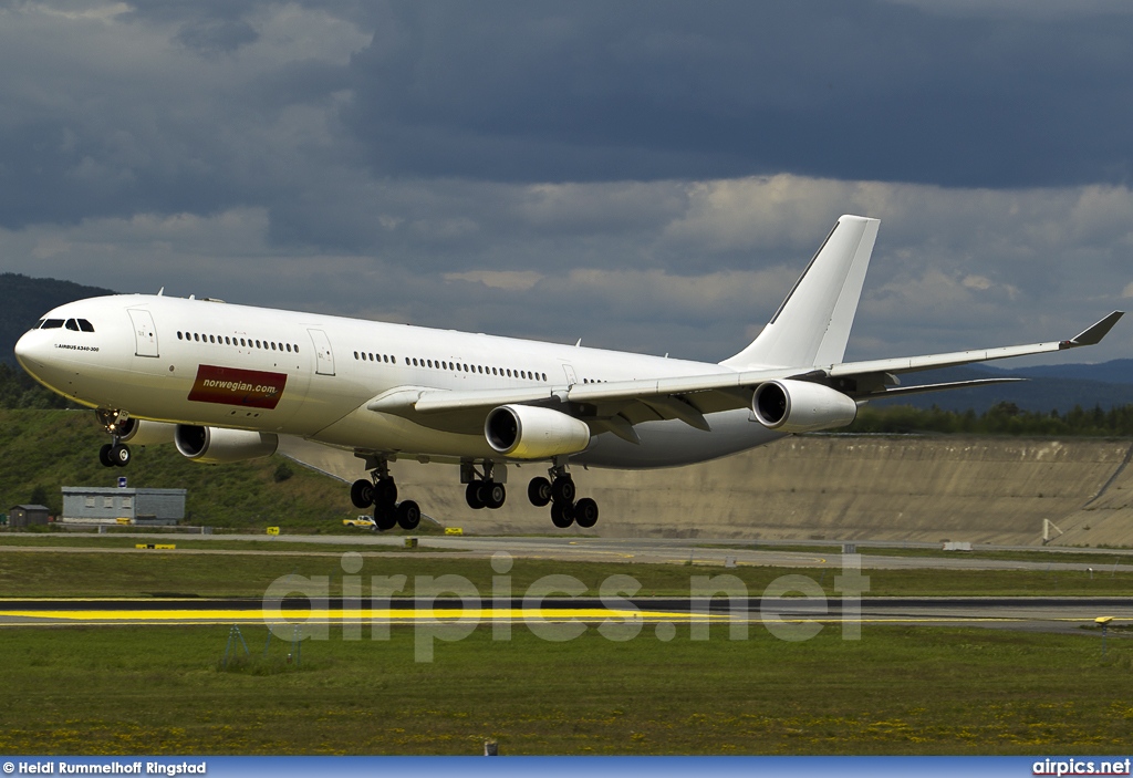 CS-TQY, Airbus A340-300, Hi Fly