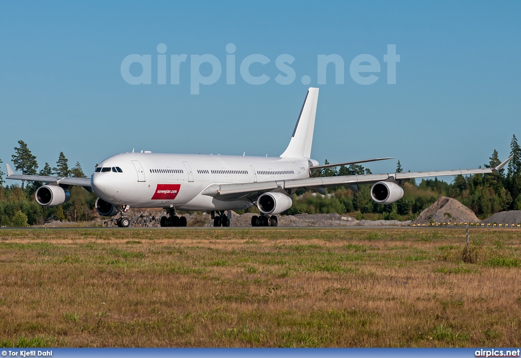 CS-TQZ, Airbus A340-300, Hi Fly