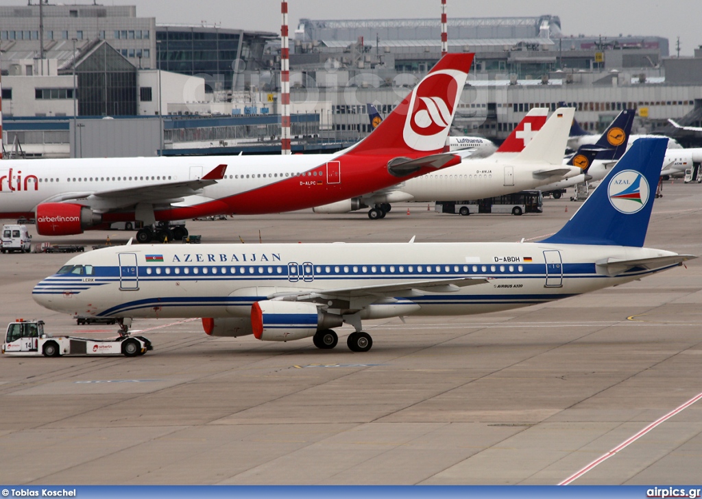 D-ABDH, Airbus A320-200, Azerbaijan Airlines