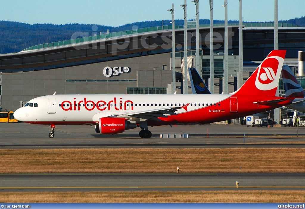 D-ABDX, Airbus A320-200, Air Berlin