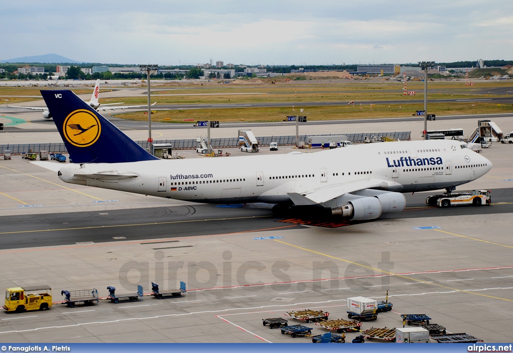 D-ABVC, Boeing 747-400, Lufthansa